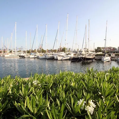 Botel Hospedate En Un Velero En La Marina Sur De *